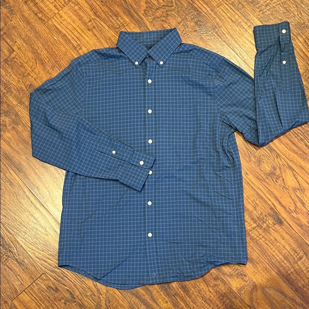 Vineyard Vines Navy Plaid Button Down Shirt